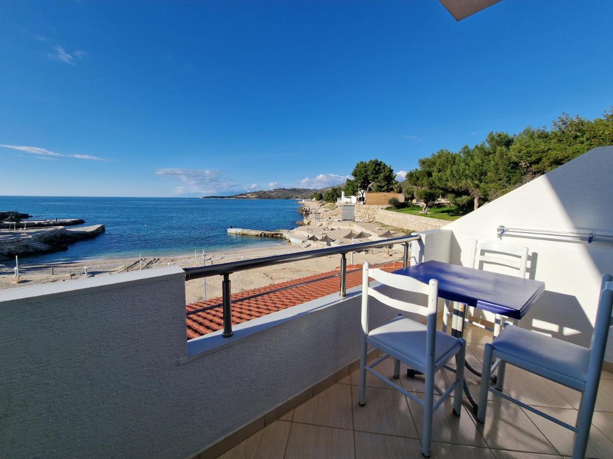 Hotel Artur Ksamil Exterior photo