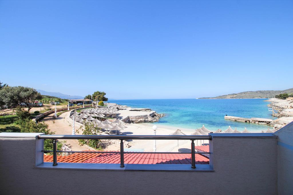 Hotel Artur Ksamil Exterior photo