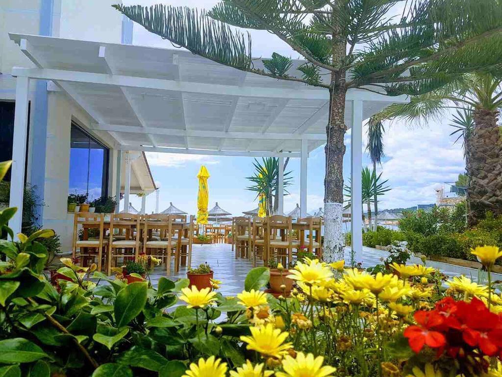 Hotel Artur Ksamil Exterior photo