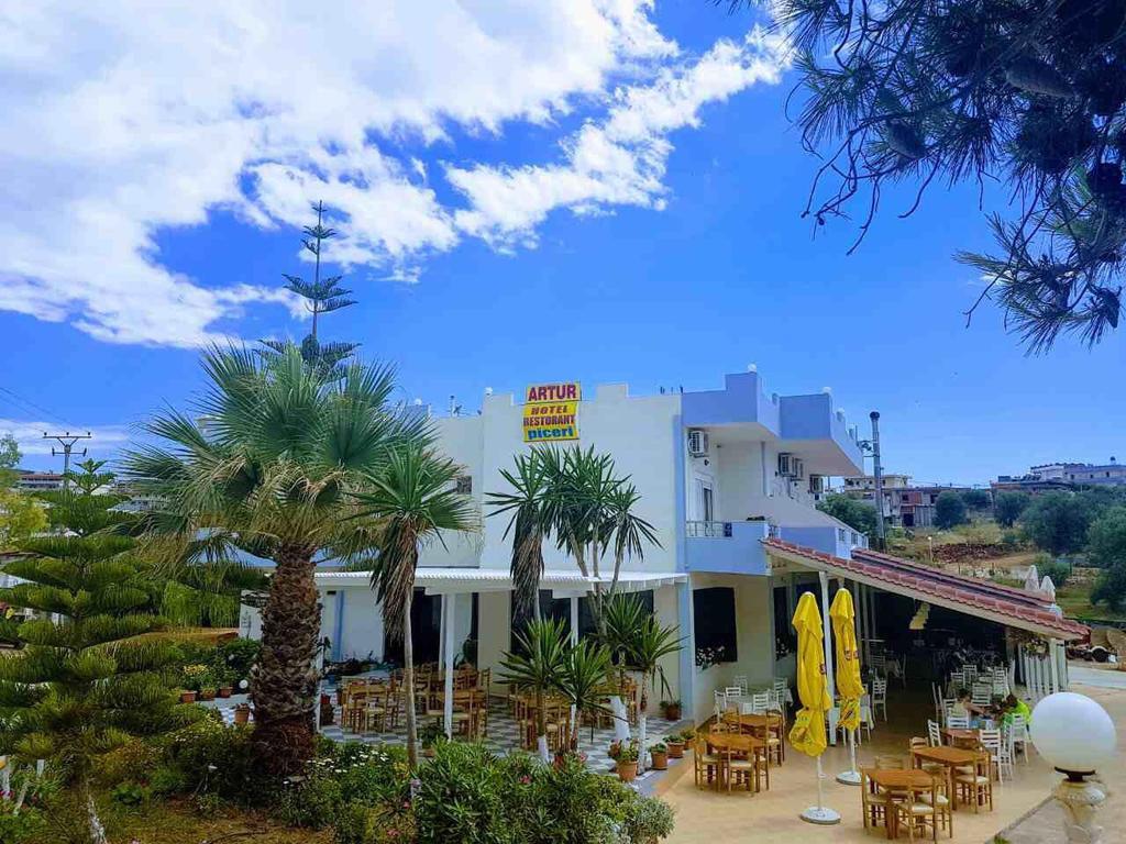 Hotel Artur Ksamil Exterior photo